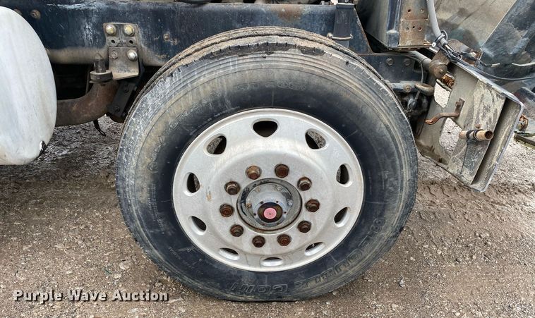 image for item DI7750 1985 Autocar AT  semi truck