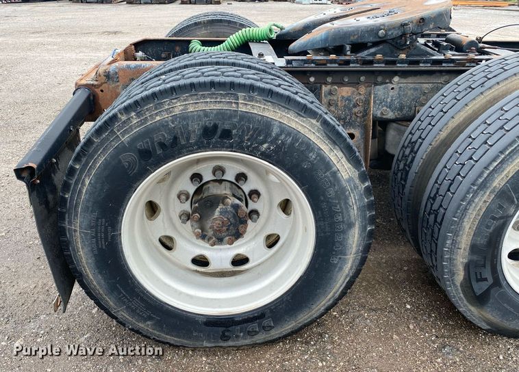 image for item DI7750 1985 Autocar AT  semi truck