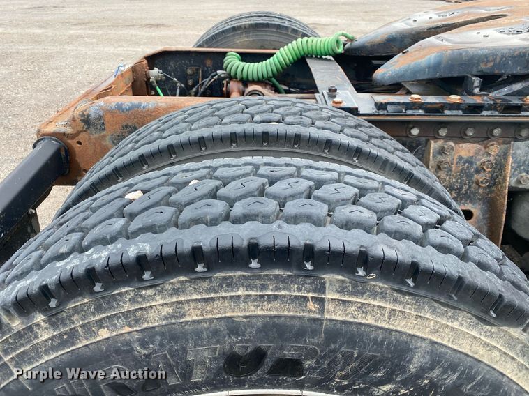 image for item DI7750 1985 Autocar AT  semi truck