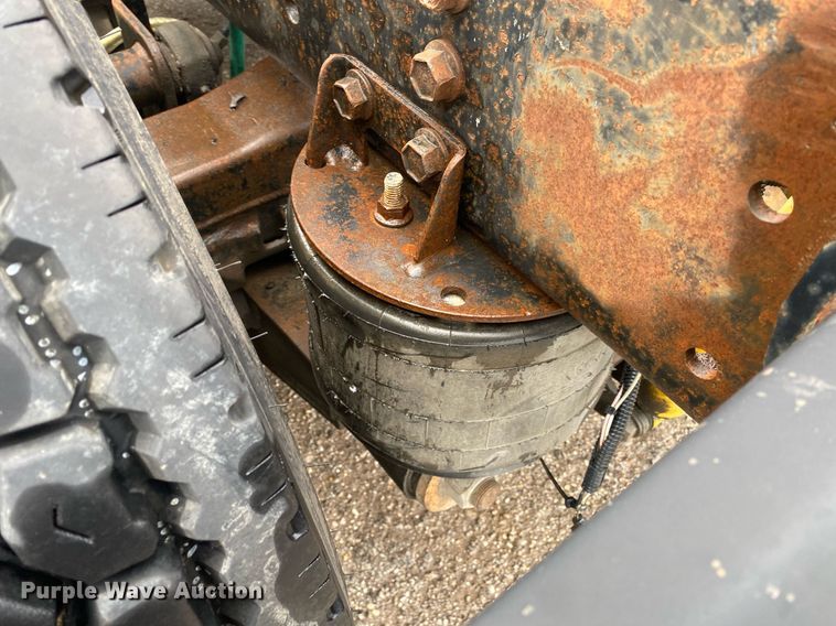 image for item DI7750 1985 Autocar AT  semi truck