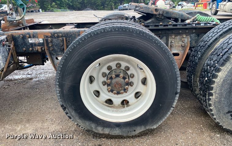 image for item DI7750 1985 Autocar AT  semi truck