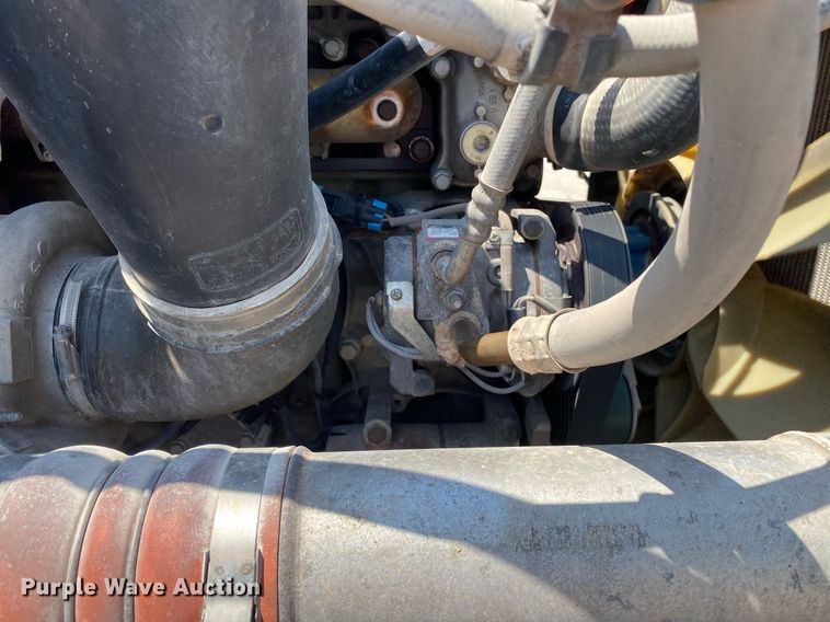 image for item DI7814 2015 Freightliner Cascadia  semi truck