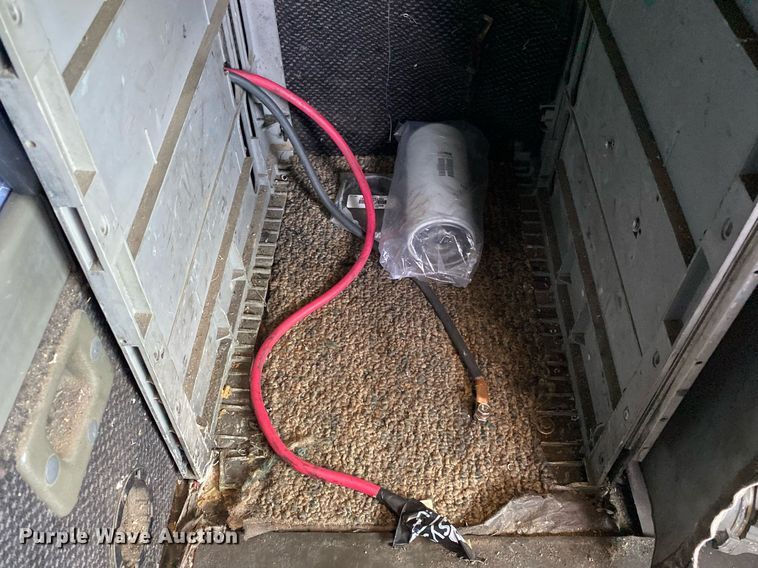 image for item DI7818 1999 Freightliner Century Class  semi truck