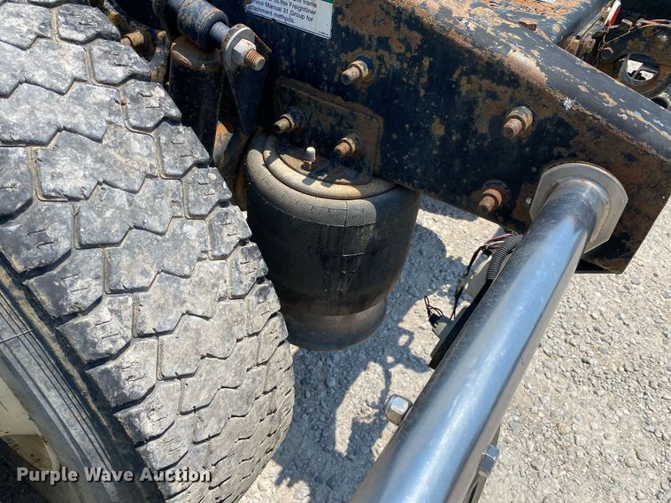 image for item DI7818 1999 Freightliner Century Class  semi truck