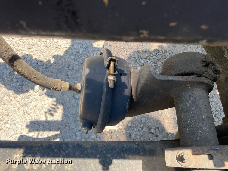 image for item DI7818 1999 Freightliner Century Class  semi truck