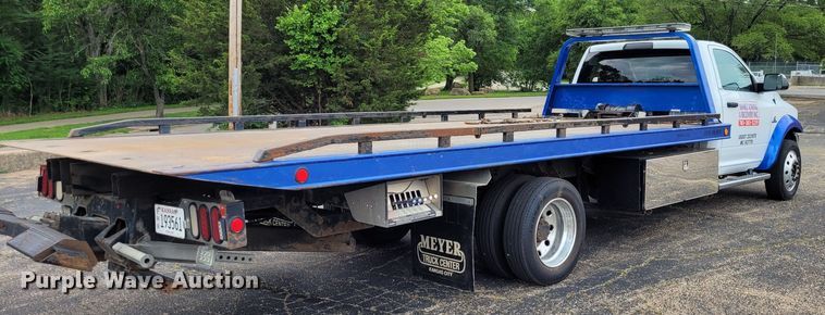 image for item DK1896 2015 Dodge Ram 5500 SLT  rollback truck