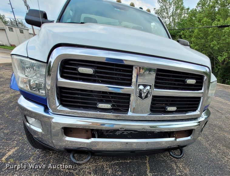 image for item DK1896 2015 Dodge Ram 5500 SLT  rollback truck