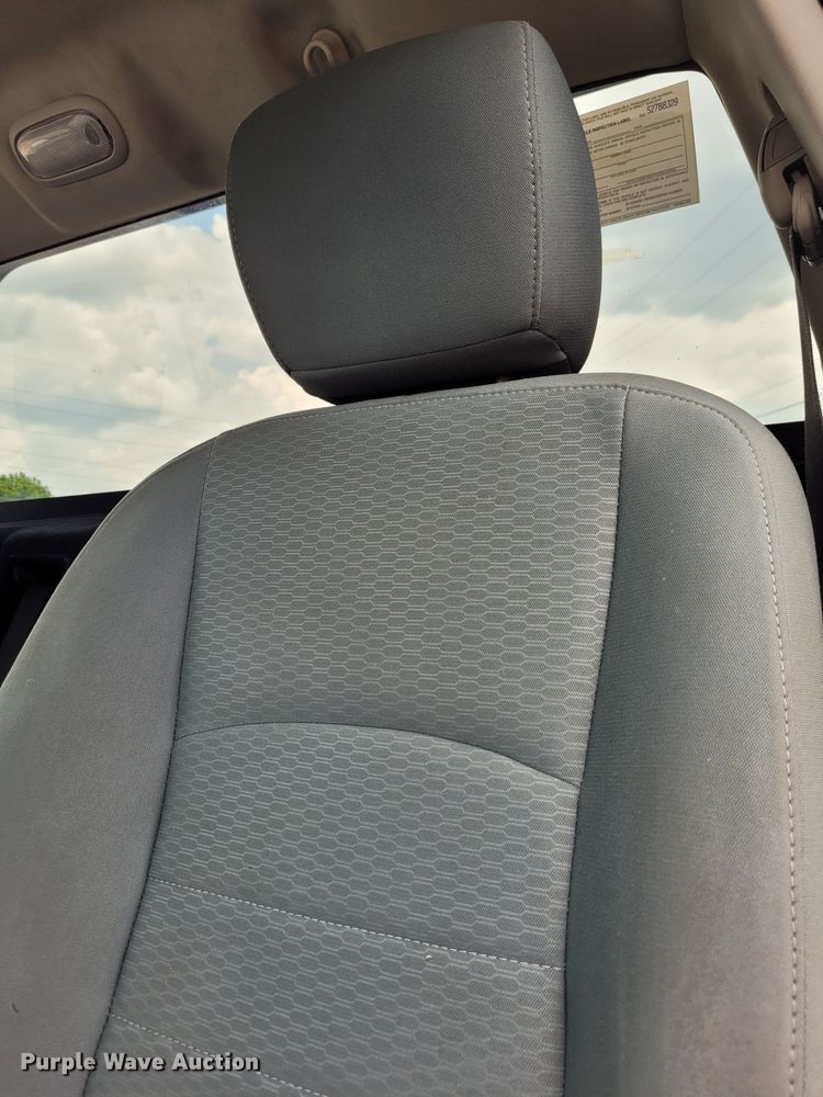 image for item DK1896 2015 Dodge Ram 5500 SLT  rollback truck