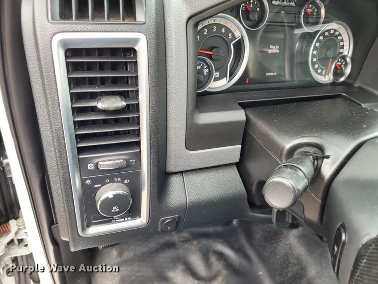 image for item DK1896 2015 Dodge Ram 5500 SLT  rollback truck