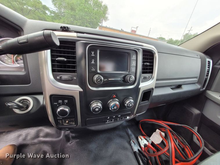 image for item DK1896 2015 Dodge Ram 5500 SLT  rollback truck