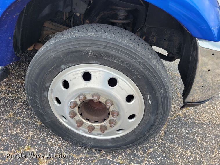 image for item DK1896 2015 Dodge Ram 5500 SLT  rollback truck