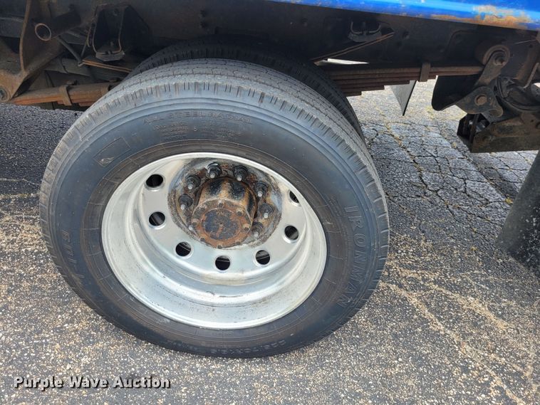 image for item DK1896 2015 Dodge Ram 5500 SLT  rollback truck