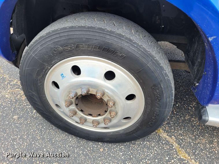 image for item DK1896 2015 Dodge Ram 5500 SLT  rollback truck