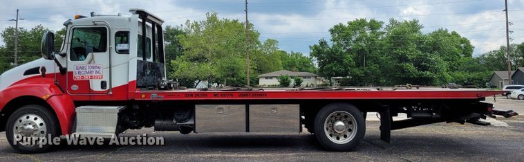 image for item DK1897 2015 Kenworth T270  rollback truck