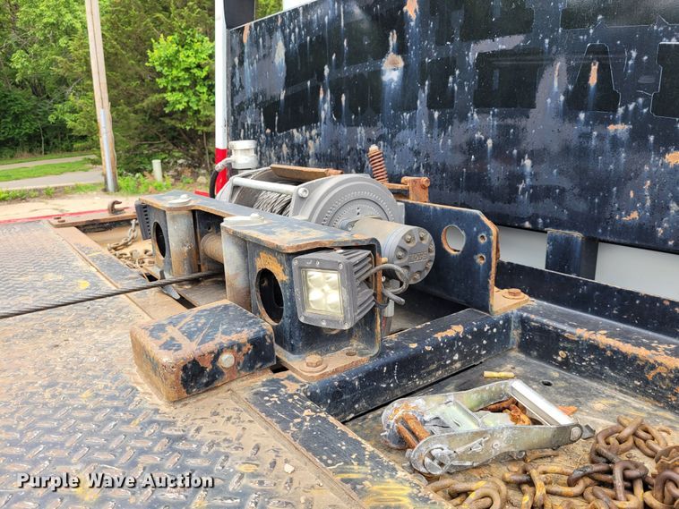 image for item DK1897 2015 Kenworth T270  rollback truck