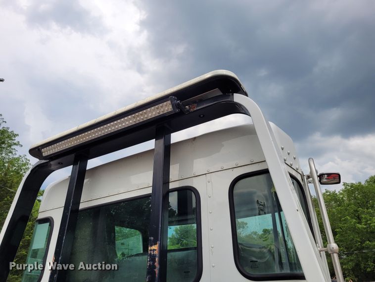 image for item DK1897 2015 Kenworth T270  rollback truck