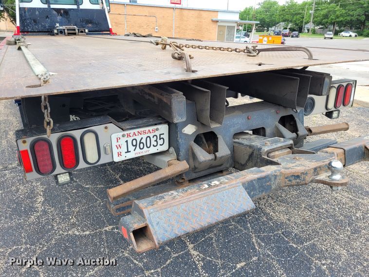 image for item DK1897 2015 Kenworth T270  rollback truck