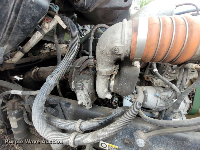 image for item DK1897 2015 Kenworth T270  rollback truck