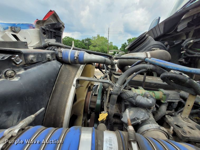 image for item DK1897 2015 Kenworth T270  rollback truck