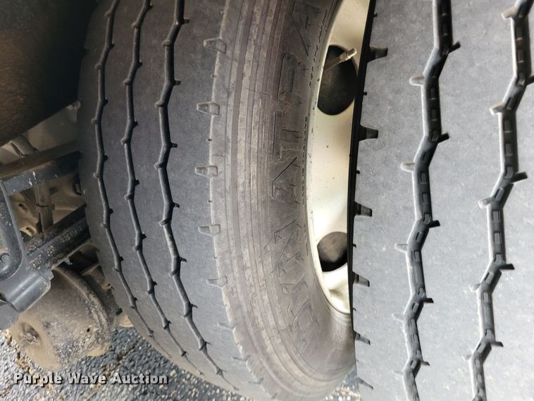 image for item DK1897 2015 Kenworth T270  rollback truck