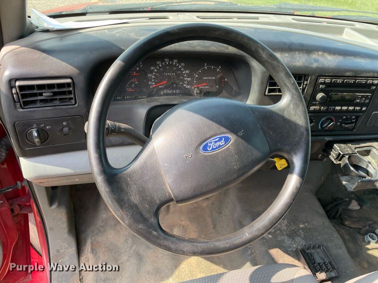 image for item DM0253 2006 Ford F650 Super Duty  flatbed truck