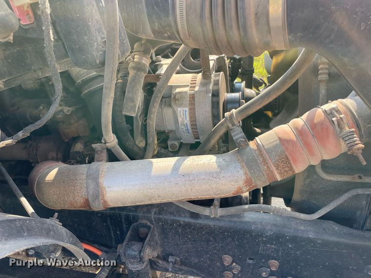 image for item DM0253 2006 Ford F650 Super Duty  flatbed truck