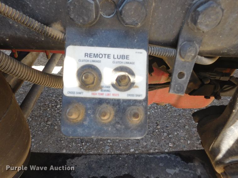 image for item DM2566 2020 Peterbilt 389  semi truck