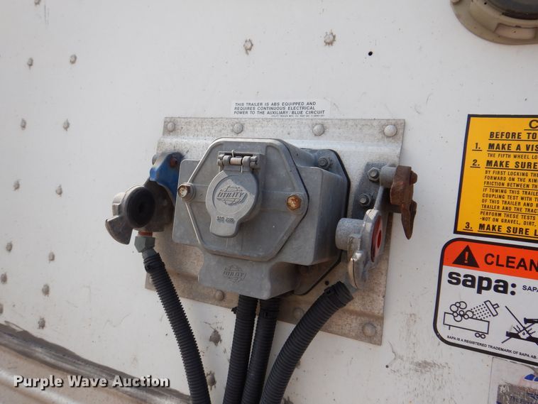 image for item DN3992 2016 Utility 4000D-X Composite  dry van trailer