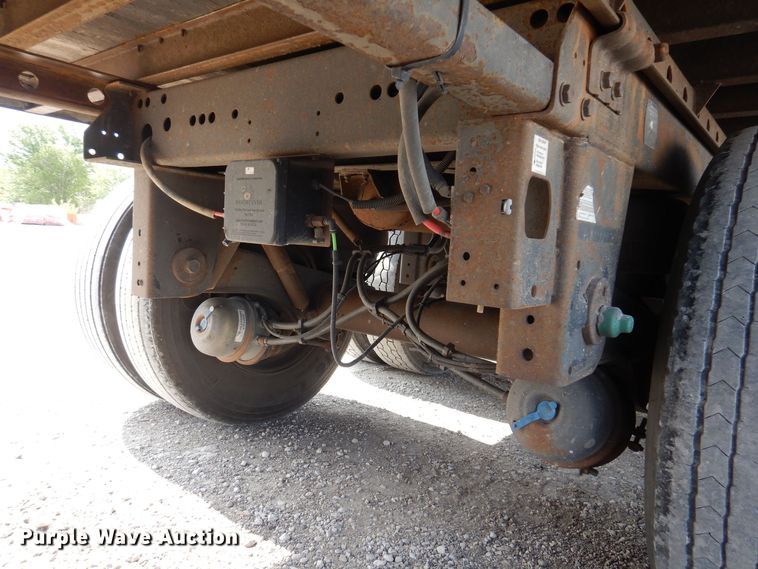 image for item DN3992 2016 Utility 4000D-X Composite  dry van trailer