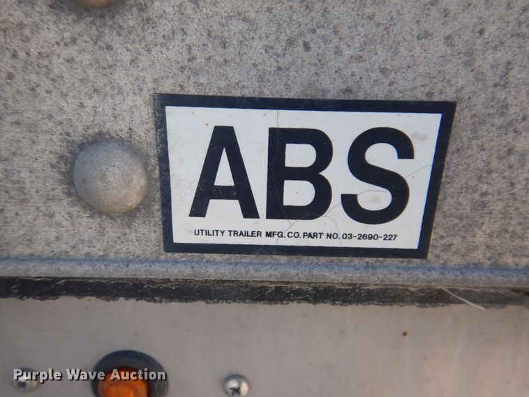 image for item DN3992 2016 Utility 4000D-X Composite  dry van trailer