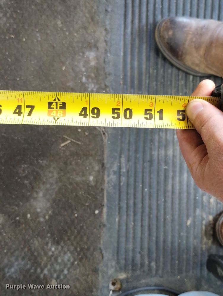 image for item DN6422 2007 Freightliner Columbia 120  semi truck