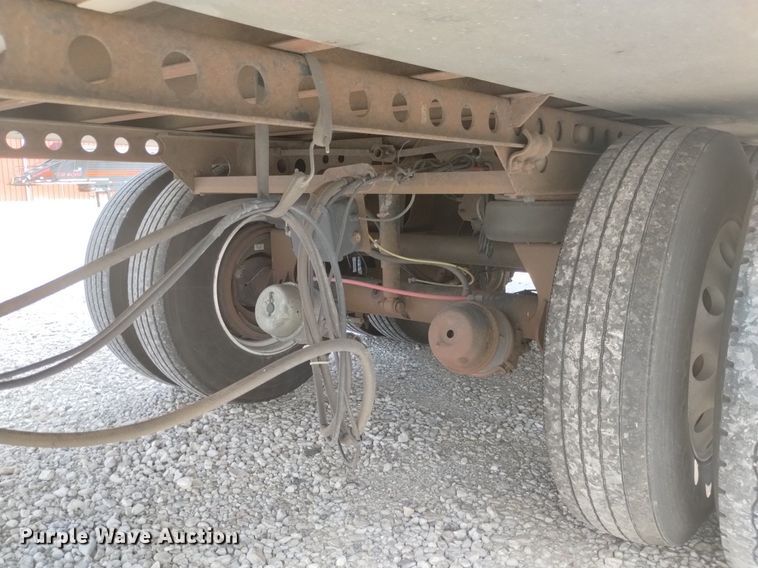 image for item DN6423 2000 Wabash  refrigerated van trailer