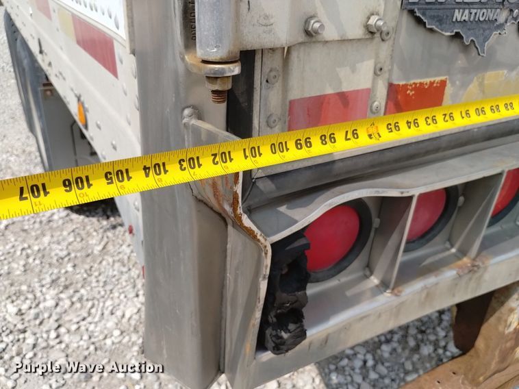 image for item DN6423 2000 Wabash  refrigerated van trailer