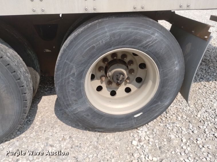 image for item DN6423 2000 Wabash  refrigerated van trailer