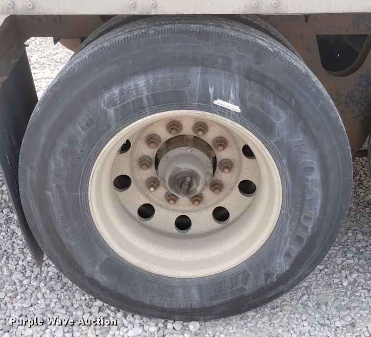 image for item DN6423 2000 Wabash  refrigerated van trailer