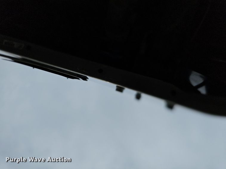 image for item DO2725 1998 Peterbilt 385  semi truck