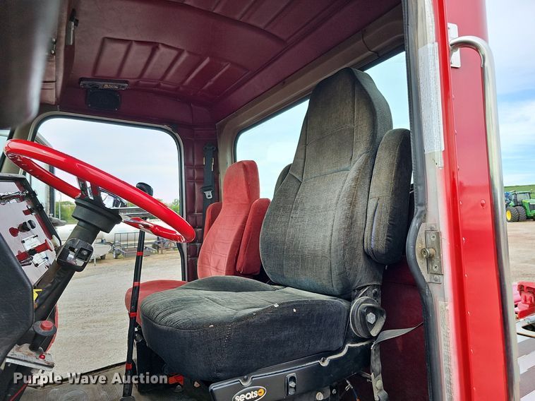 image for item DO2725 1998 Peterbilt 385  semi truck