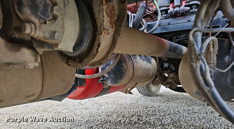 image for item DO2725 1998 Peterbilt 385  semi truck