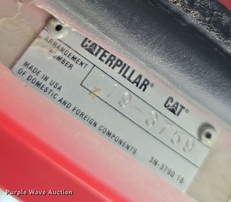 image for item DO2725 1998 Peterbilt 385  semi truck