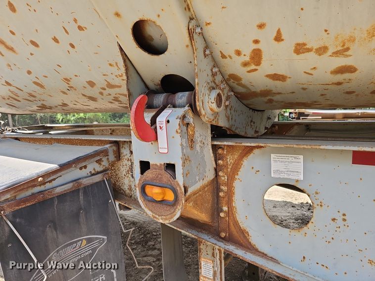 image for item DO2785 2006 SiDump'r SDR223  side dump trailer