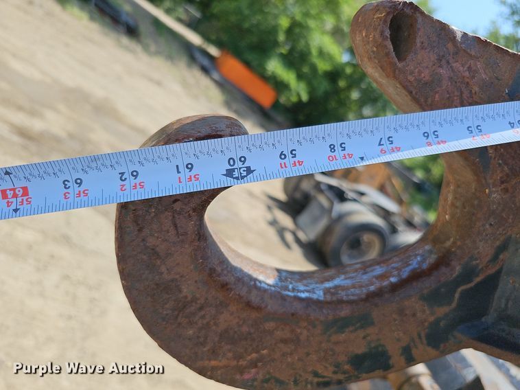 image for item DO2787 2002 GMC T7500  hook lift truck