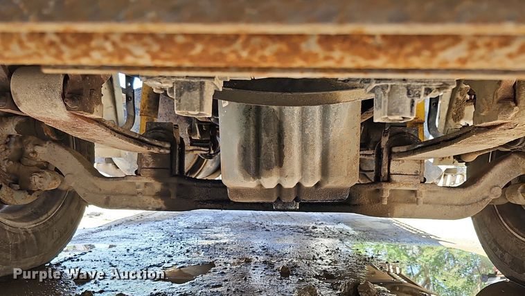 image for item DO2788 1999 Sterling A9513  semi truck