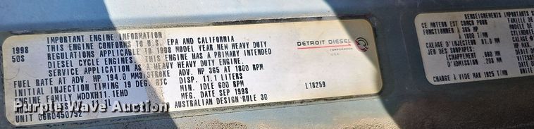 image for item DO2788 1999 Sterling A9513  semi truck