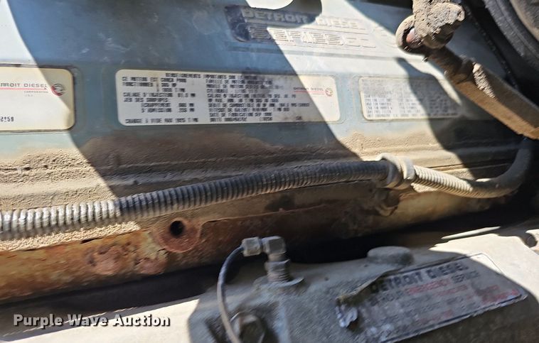 image for item DO2788 1999 Sterling A9513  semi truck