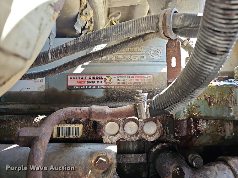 image for item DO2788 1999 Sterling A9513  semi truck