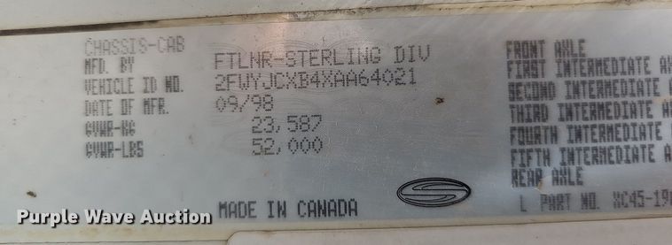image for item DO2788 1999 Sterling A9513  semi truck