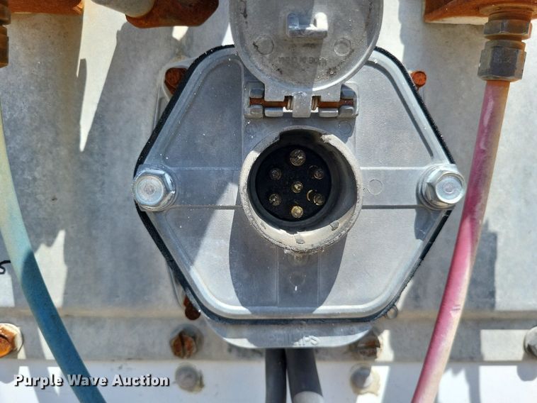 image for item DO3662 1999 Wabash  dry van trailer