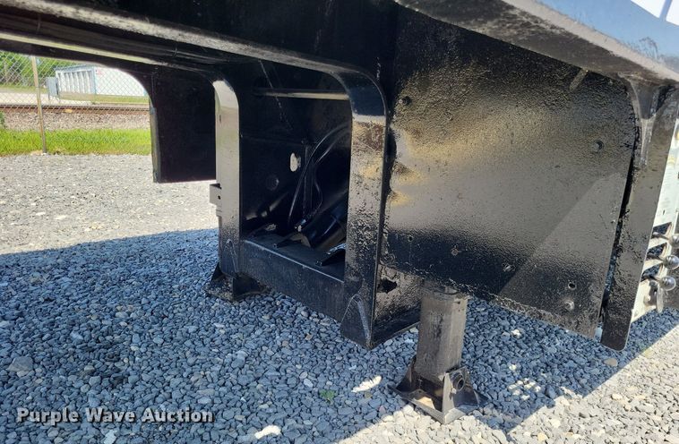 image for item DO3664 2002 Landoll 610  drop tilt deck equipment trailer