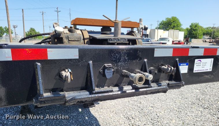 image for item DO3664 2002 Landoll 610  drop tilt deck equipment trailer