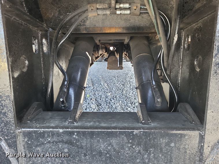 image for item DO3664 2002 Landoll 610  drop tilt deck equipment trailer